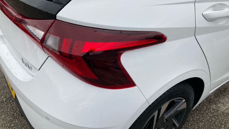 Hyundai i20 1.0T GDi 48V MHD SE Connect 5dr Petrol Hatchback